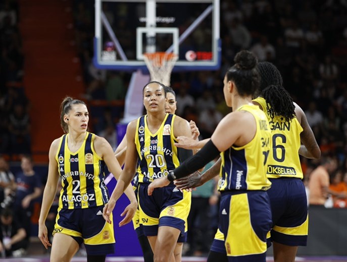Fenerbahçe, Kadınlar Basketbol Ligi'nde şampiyon