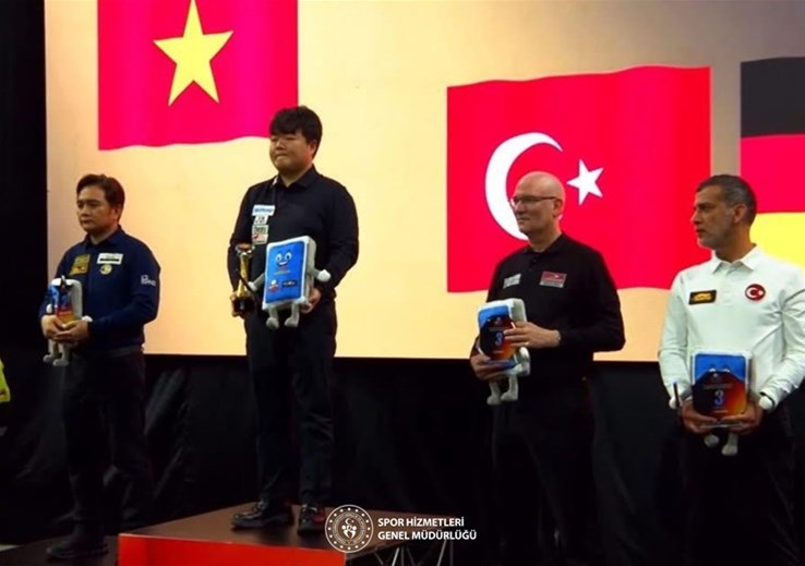 Bilardocumuz Tayfun’dan bronz! 