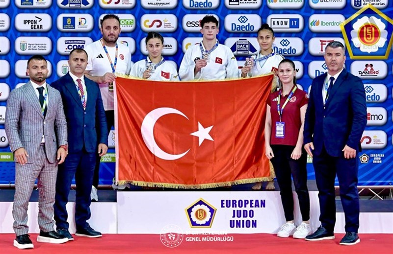 Judocularımızdan 3 madalya !