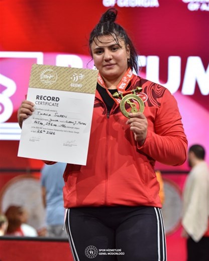 Tuana'dan halterde üç Avrupa gençler rekoru! 