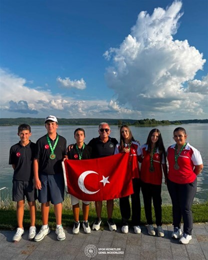 Milli golfçülerimizden 2 altın, 2 gümüş, 1 bronz! 
