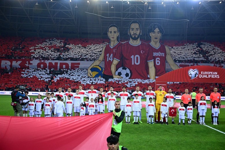 A Milli Futbol Takımımız'dan müthiş galibiyet!