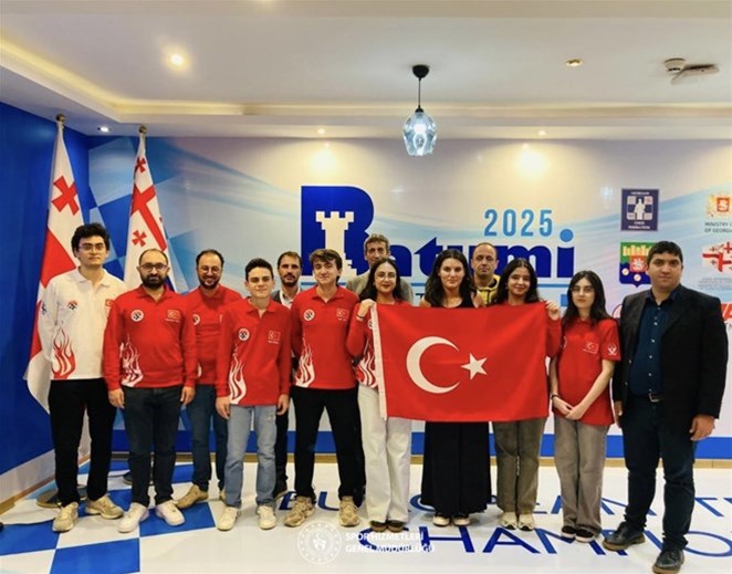 Satrançta tarihi başarı! 