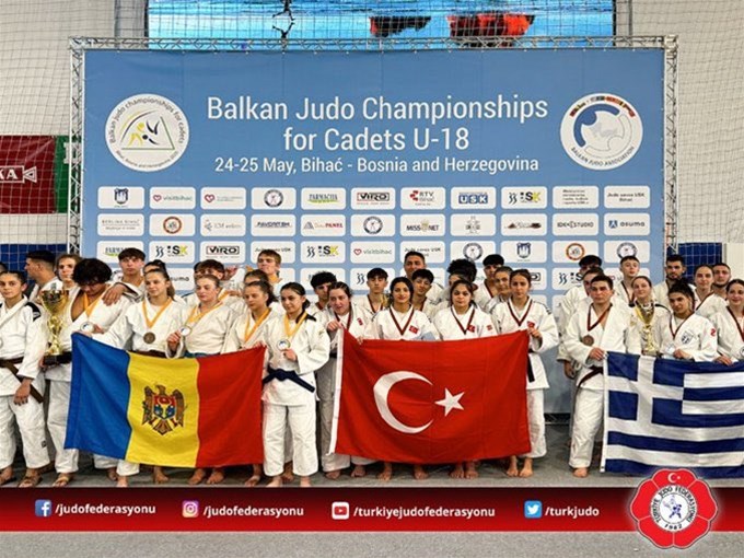 Judoda 18 madalya!