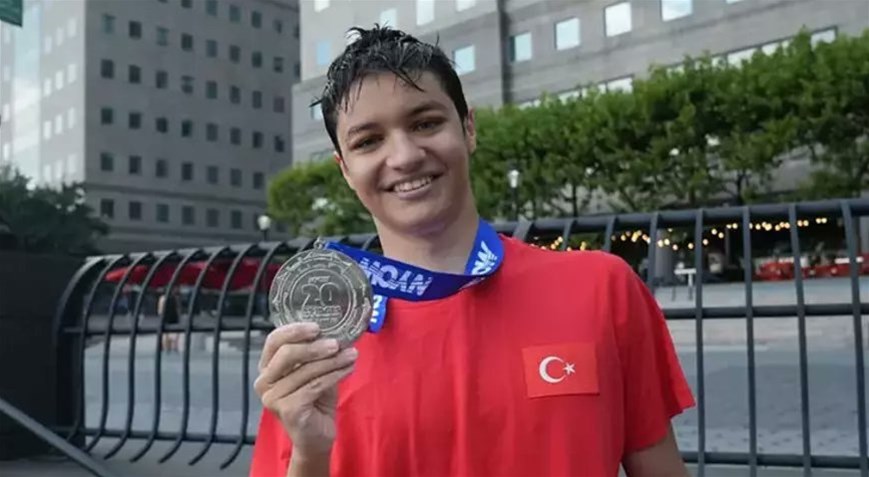 Nevzat Arda Ağır’dan tarihi yüzüş! 