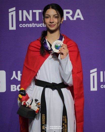 Tekvandocumuz Cansu, dünya ikincisi!