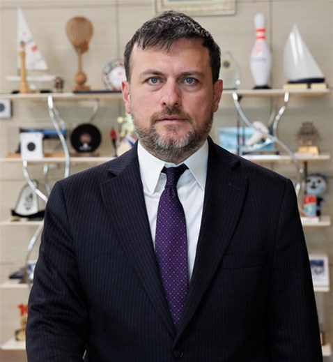 Prof. Dr. Çakır’a anlamlı ödül