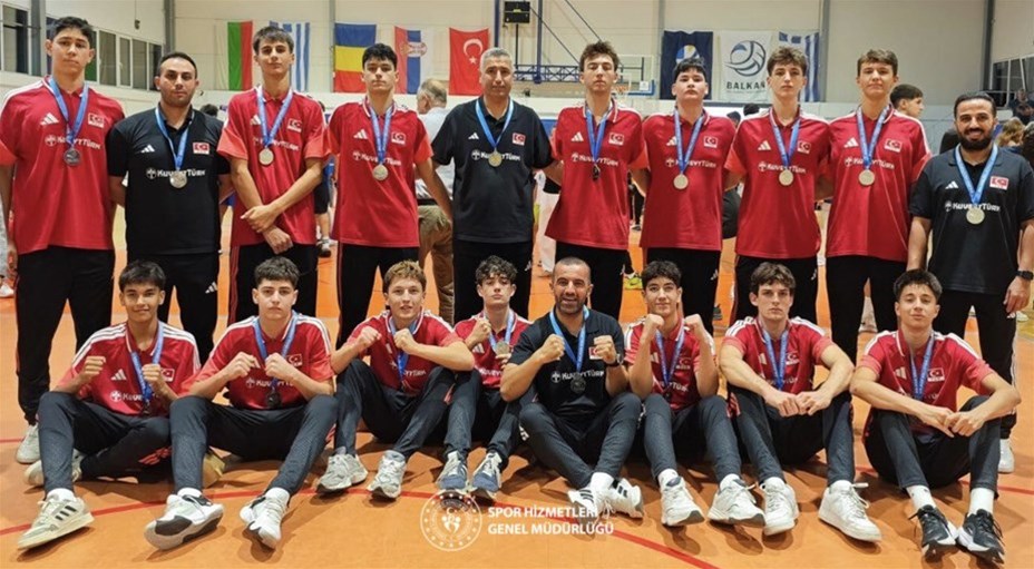 U16 Erkek Voleybol Milli Takımımız Balkan ikincisi! 