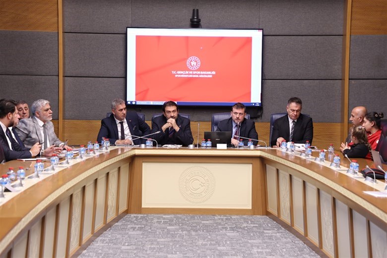 Türkiye’de engelsiz sporun geleceği TBMM’de ele alındı 