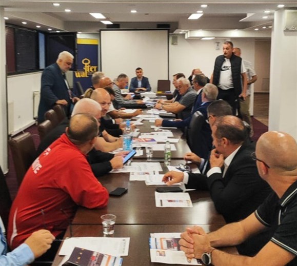 KKTC masa tenisi için tarihi karar!